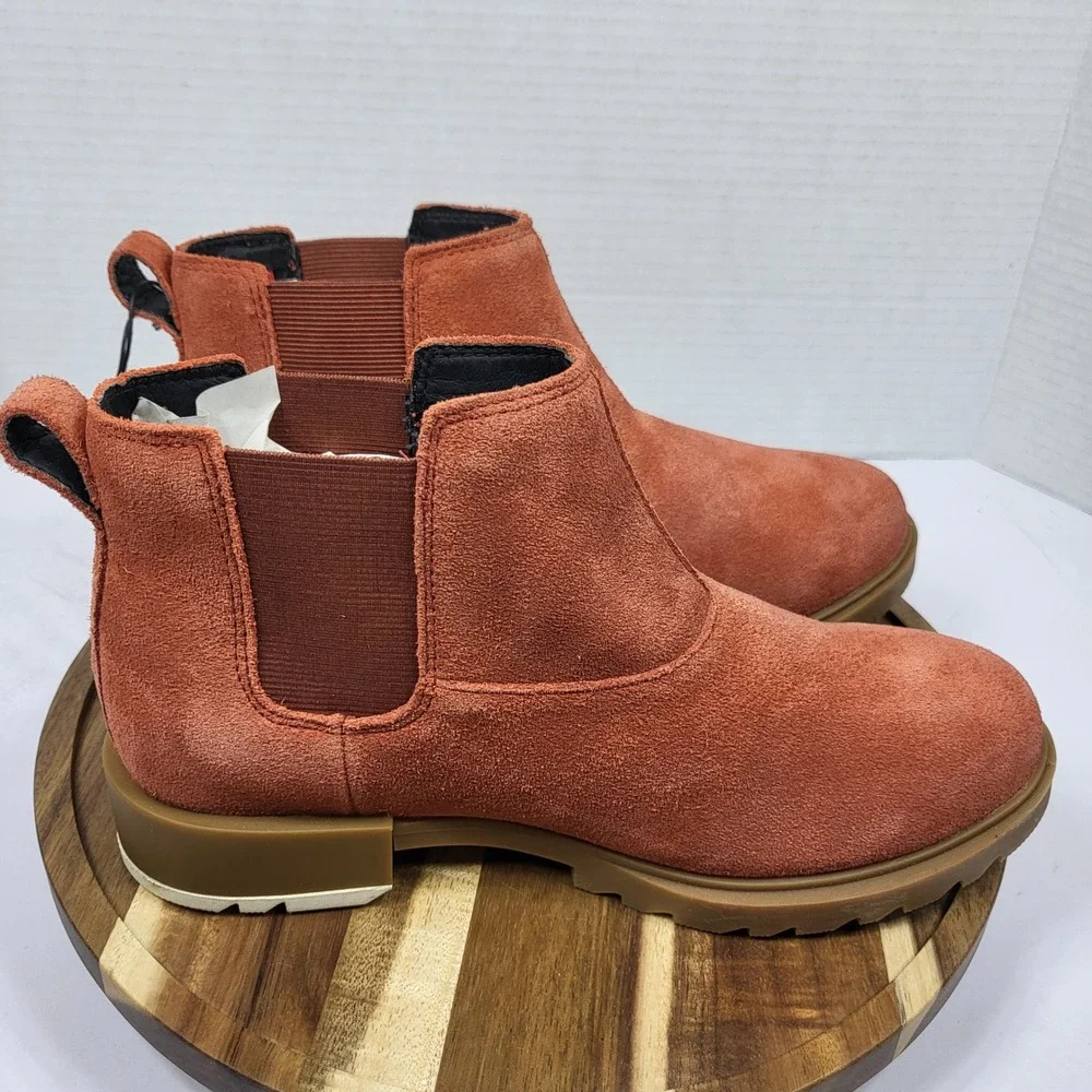 Sorel Hi-Line Chelsea Boots Waterproof Suede Rust Orange Women's Size 6.5 NL4815